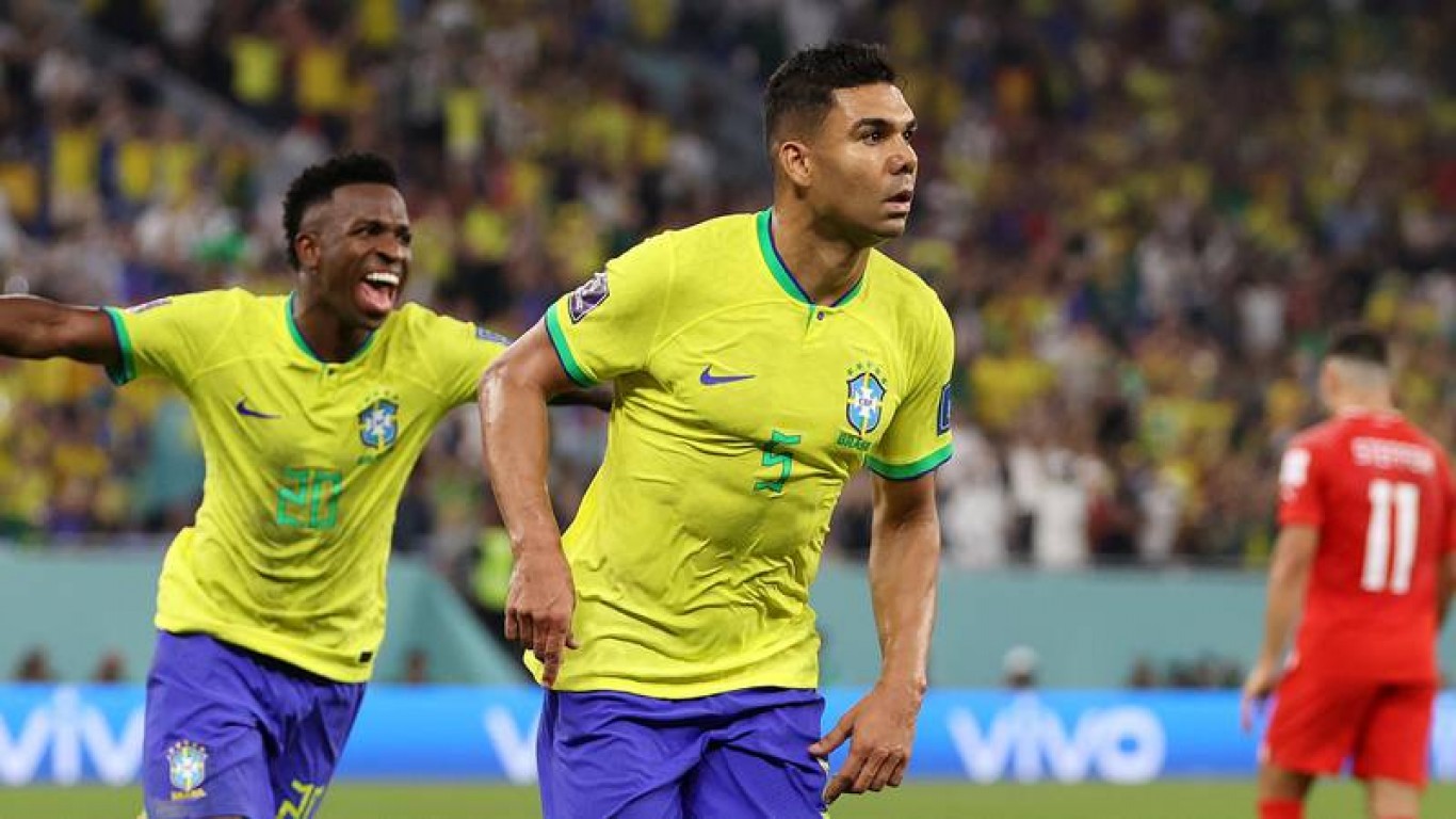 Brasil le ganó a Suiza en un duro partido y se clasificó a los octavos de final