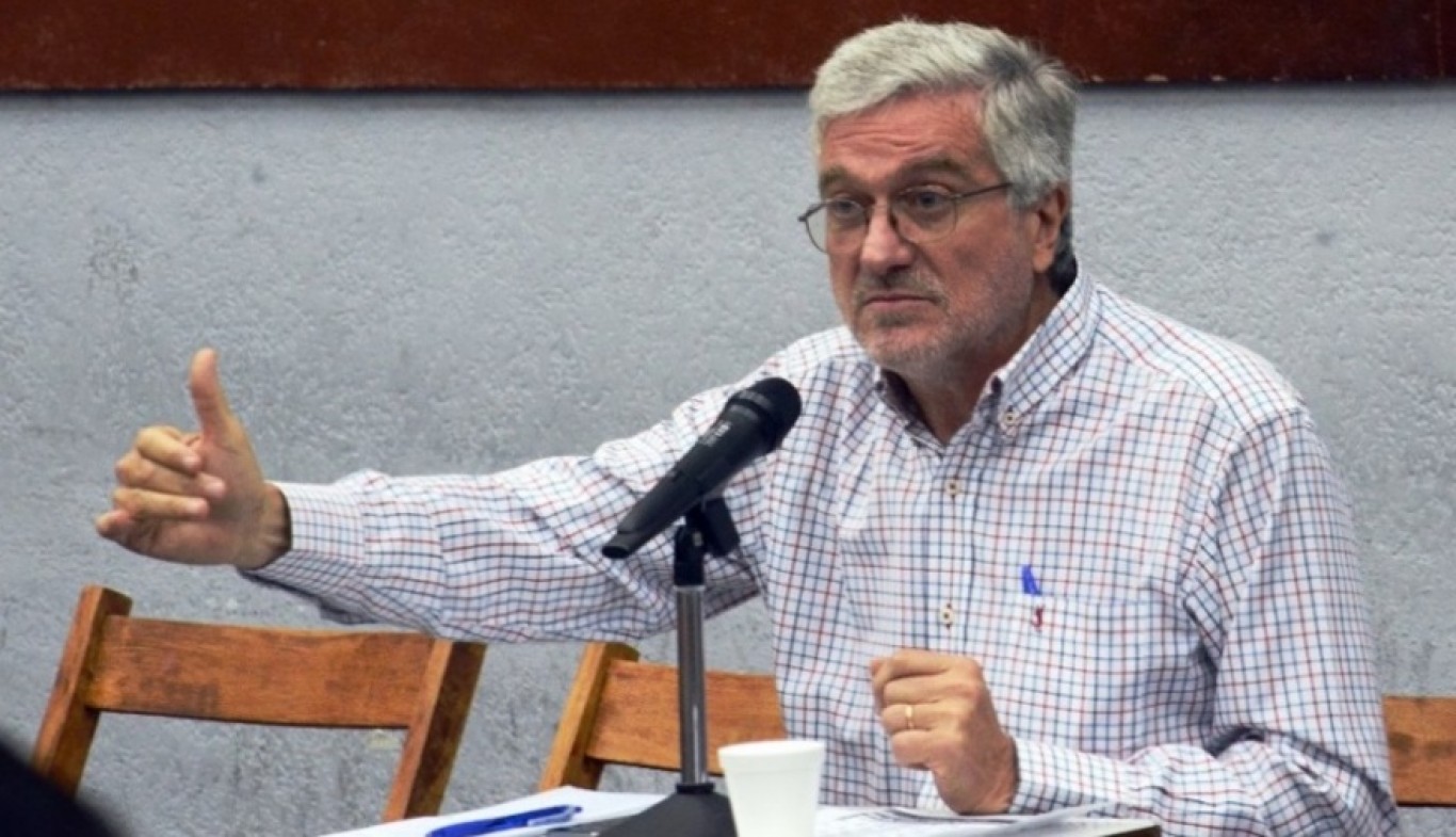 Julio Gambina: “Venía decreciendo la inflación desde el mes de julio y el último mes pegó un quiebre"