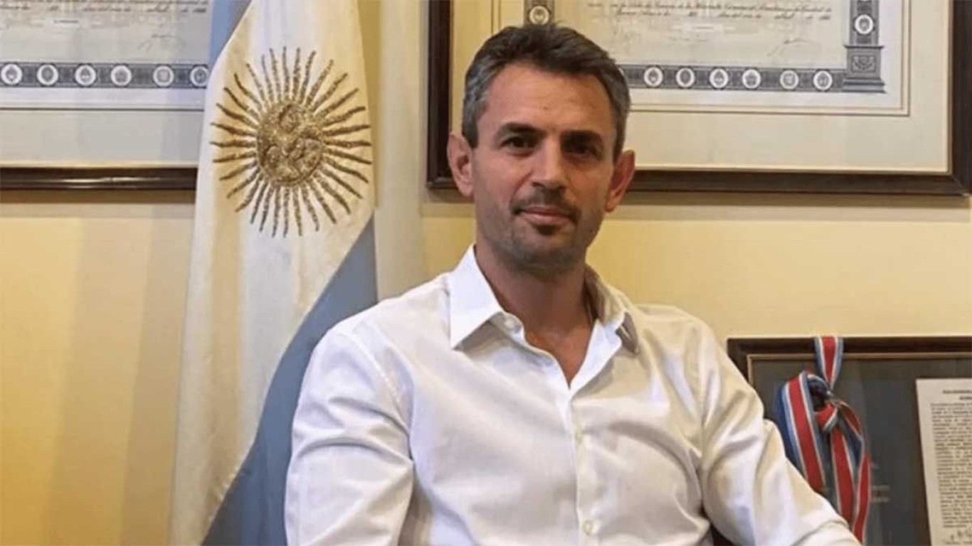 Martín Menem:  "Kicillof no es parte de la solución de Argentina, sino parte del problema"