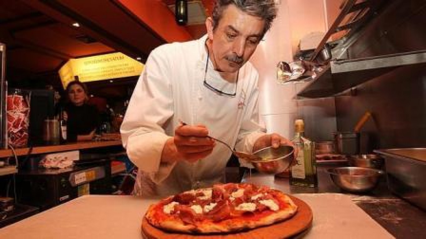 Javier Labake: "La pizza siempre ha sido una compañía en cualquier situación de crisis"