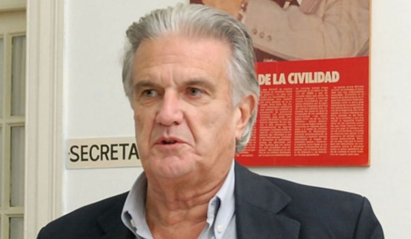 Juan Manuel Casella: “El problema de la política consiste en que ha retrocedido en representatividad y en confianza de la gente”