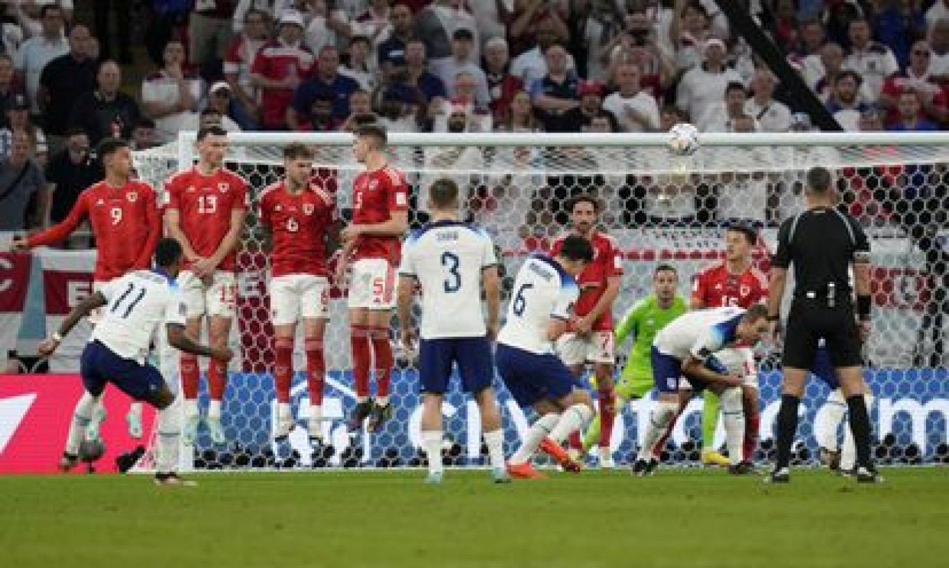 Inglaterra goleó a Gales y se enfrentará con Senegal en octavos